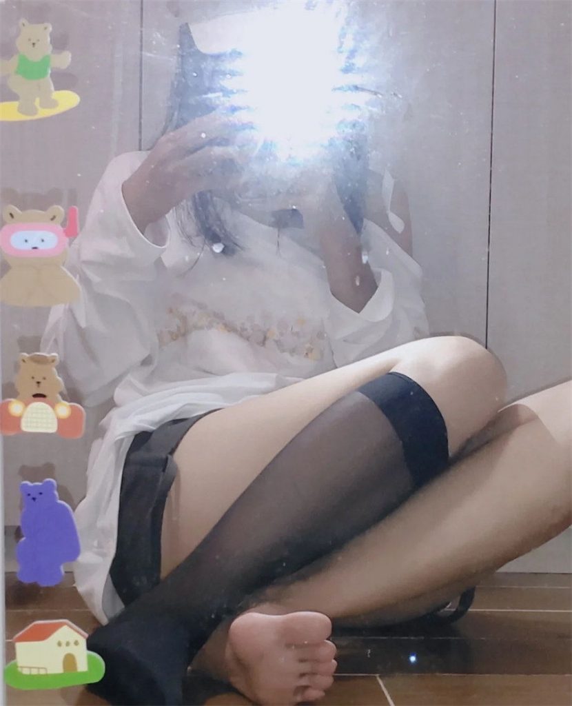 图片[1]-大神套路拍足 – 全套 [122期] [随缘更新]-PinkyKitty Girls