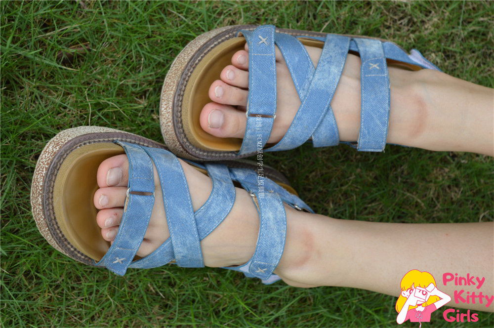 图片[7]-FCMZ原创学生足模摄影 – 全套写真 [88期]-PinkyKitty Girls