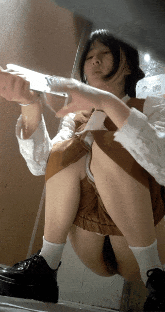 图片[9]-魔手外购精品厕拍[女神系]全都是美女女神级别的厕拍[507V/85.7G]-PinkyKitty Girls